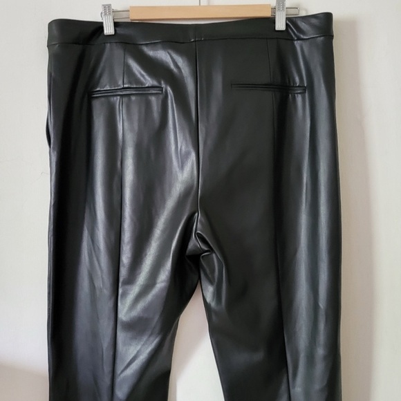 Ann Taylor Faux Leather Cuffed Ankle Pants Black Size 14.  F - Picture 5 of 8